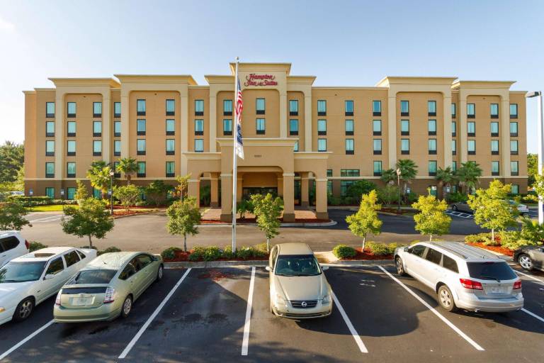 Hampton Inn & Suites Jacksonville-Airport in Jacksonville, FL