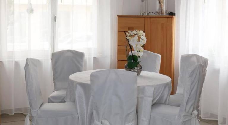 Lovely holiday apartment with hot tub | Dogs allowed — photo 3