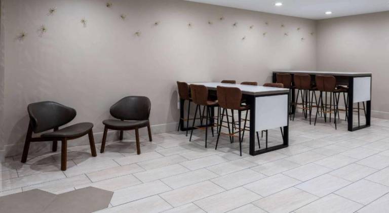 Ramada by Wyndham Modesto Yosemite Area — photo 5