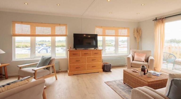 Rental apartment with 2 rooms for 4 persons — photo 3