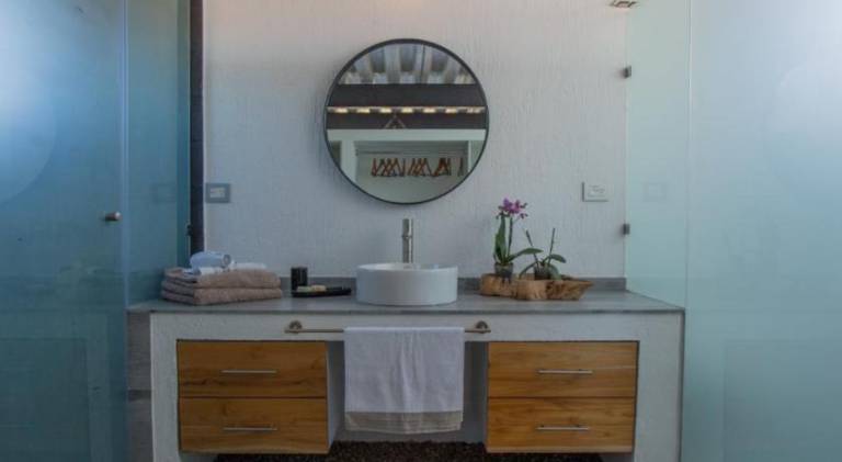 Vacation home with patio, hot tub & BBQ | Good for workation — photo 2