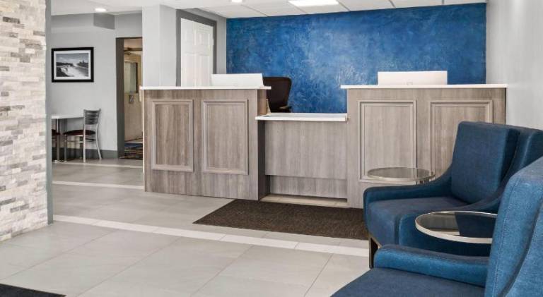 Baymont by Wyndham Batavia - Darien Lake — photo 2