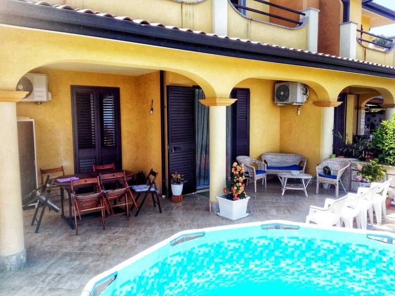 Casa Zambrone