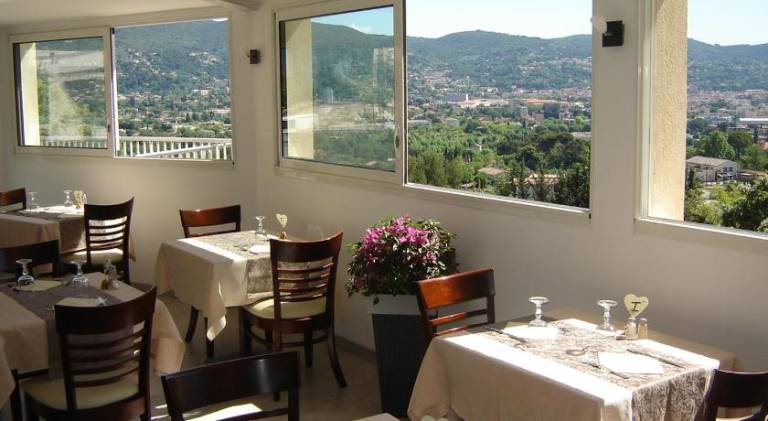 Logis Hotel Le Col De L'ange — photo 2
