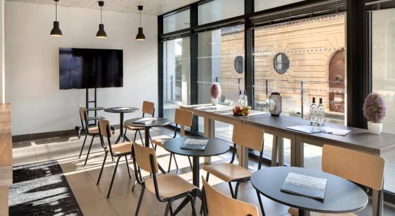 Wonderful serviced apartment | Near Cité du Vin | Dogs allowed — photo 3