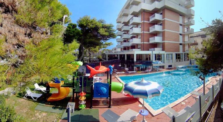 Hotel Atlantic in Giulianova