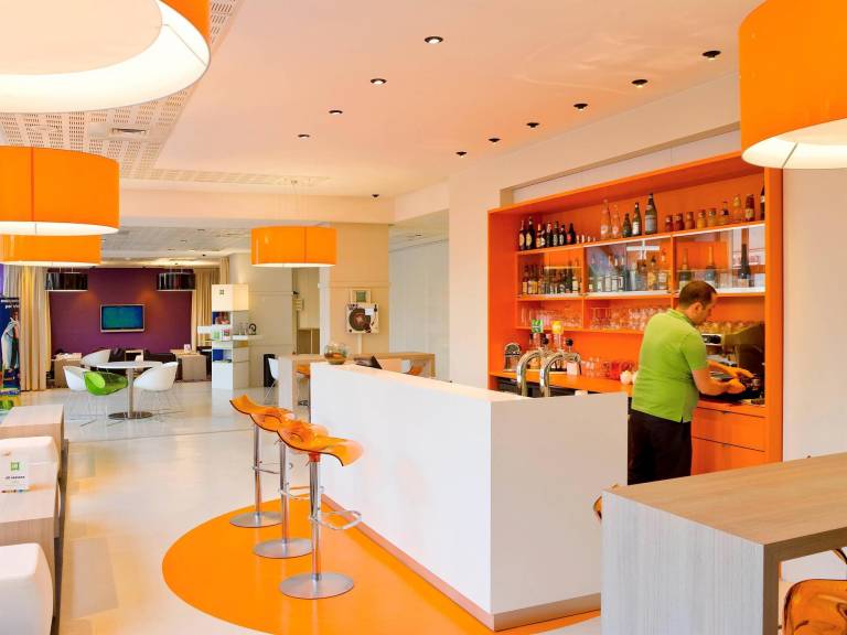 Ibis Styles Lille Centre Gare Beffroi — photo 5