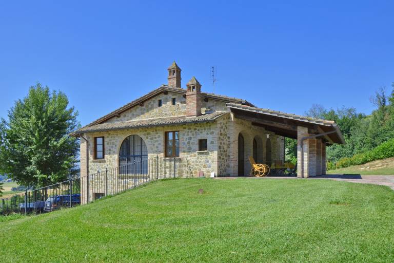 Family-oriented lovely villa with yard, private pool & terrace | Pet-friendly — photo 2