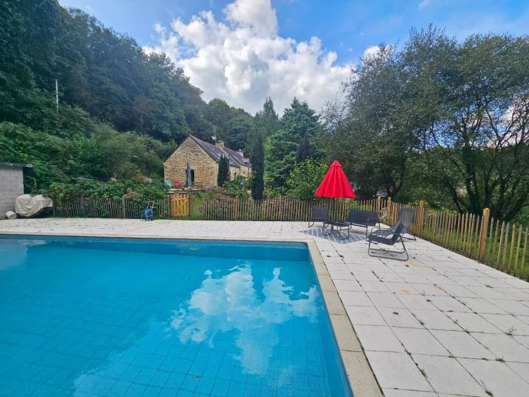 Gite with garden, pool & patio — photo 2