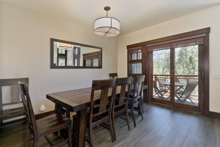 Fully equipped spacious condo with terrace, hot tub & BBQ | Next to the ski | Dogs allowed — photo 3