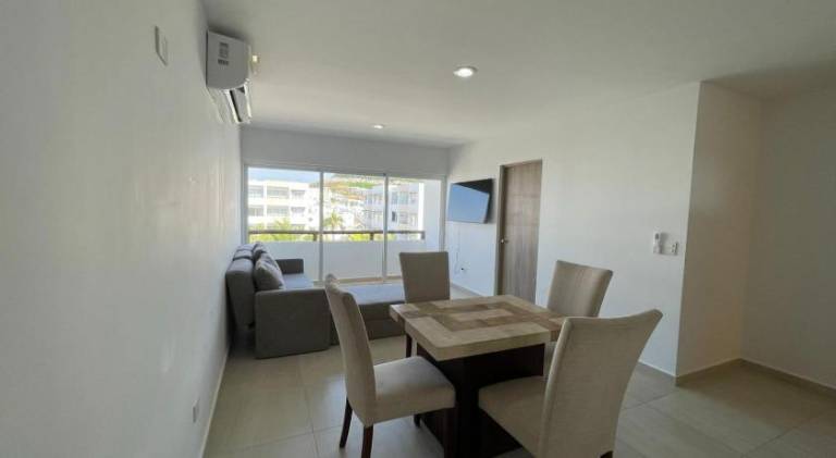 Apartment with pool — photo 5