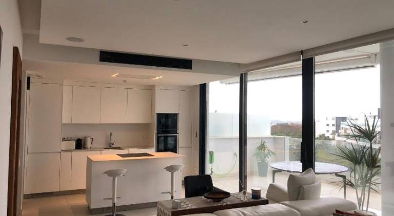 Fully equipped holiday apartment with patio, garden & pool | Good for workation | Pet-friendly — photo 2