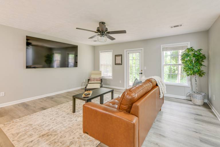 2 Mi to Tiger Territory! Condo w/ Community Pool — photo 5