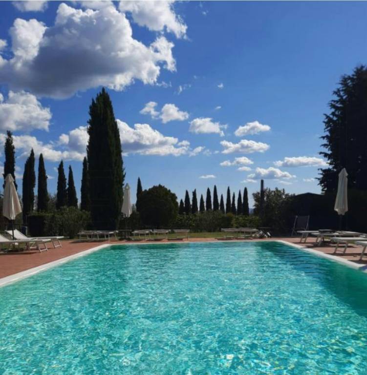 Apartment with terrace, pool & barbeque | Perfect for remote work in Reggello