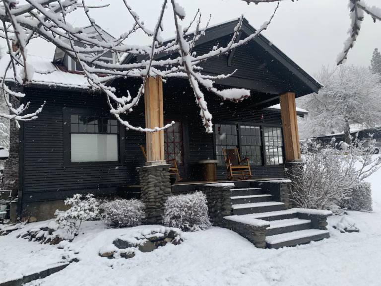 House Rogue River