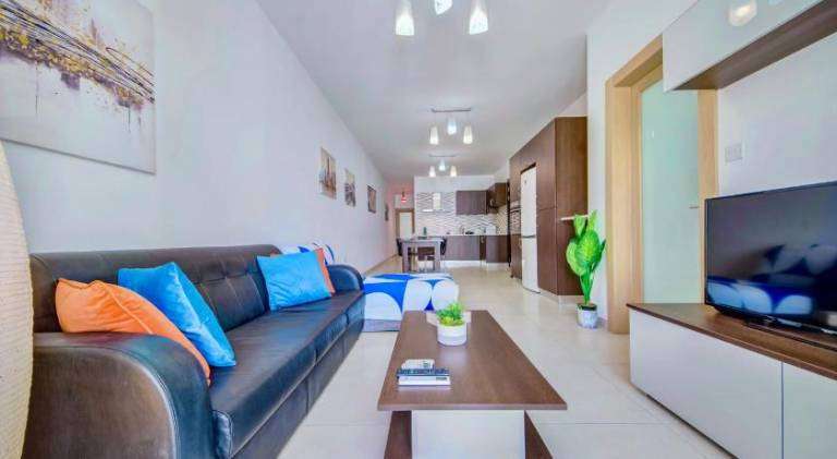 Rental apartment with 2 rooms for 6 persons — photo 2