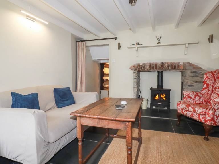 Cottage with garden & hot tub | Beach view — photo 2