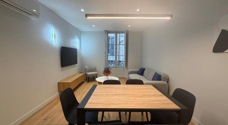 Appartements 3 Chambres de luxe 6 personnes, Centre Ville, Clim, Ascenseur — photo 5
