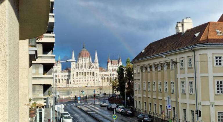 Rental apartment | Close to Hungarian Parliament Building | Suitable for remote work | Pet-friendly in Budapest