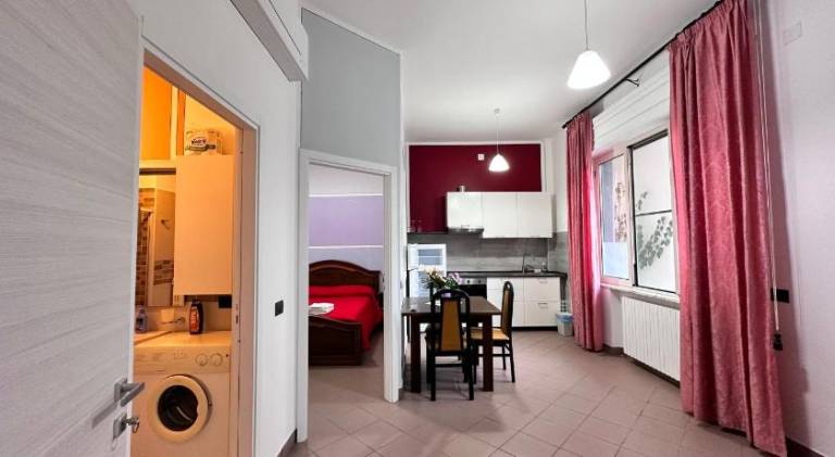 Rental apartment with patio, yard & BBQ — photo 2
