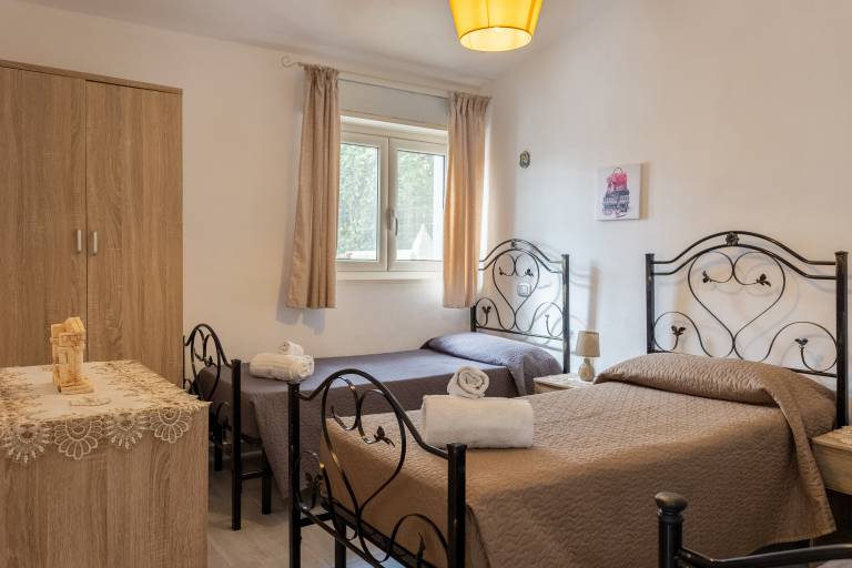 Child-friendly wonderful vacation home with garden, BBQ & private pool | Garden view | Beach nearby | Pets allowed — photo 4