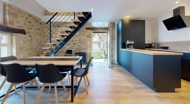 House with pool, garden & patio | Dogs allowed — photo 3