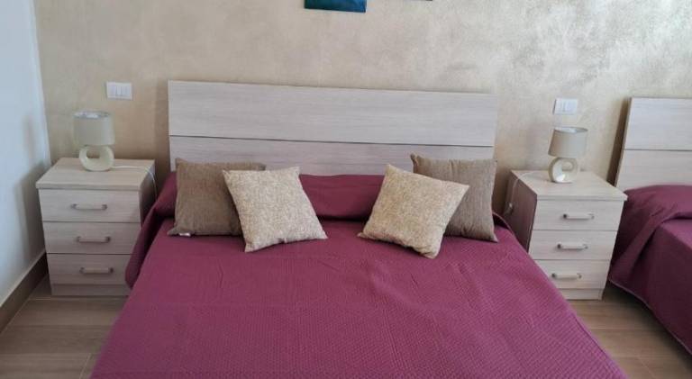 Holiday apartment with yard & terrace — photo 2