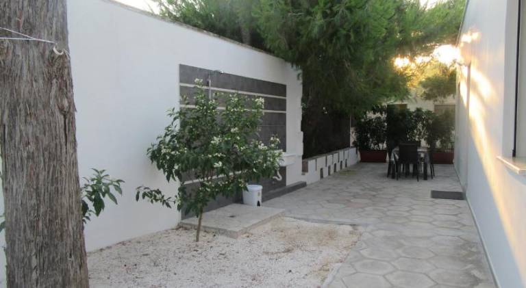 House with 2 rooms for 6 persons — photo 3