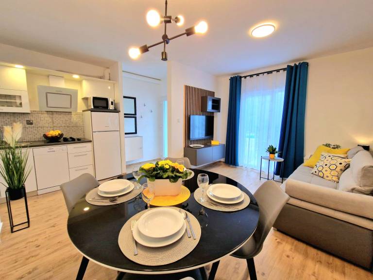 Apartment with pool, terrace & BBQ — photo 4