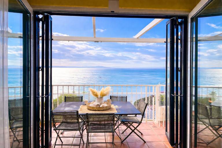 Fully equipped beautiful house with yard, grill & patio | Next to the beach | Pet-friendly — photo 3
