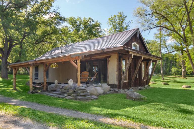 Cabin  Burdett
