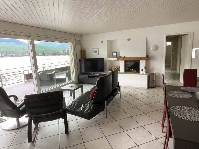 Fully equipped lovely vacation home with patio, grill & garden | Lake view | Dogs allowed — photo 3