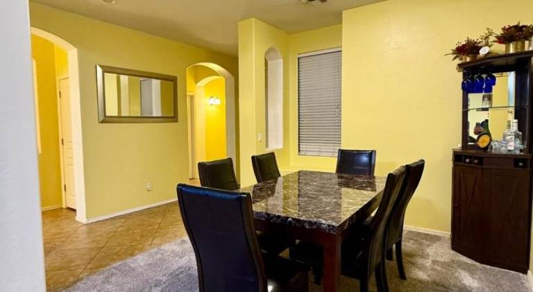 Fully equipped ample vacation home with patio & grill | Suitable for remote work | Pet-friendly — photo 4