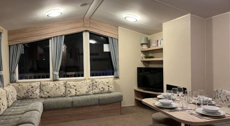 Chalet with pool — photo 2