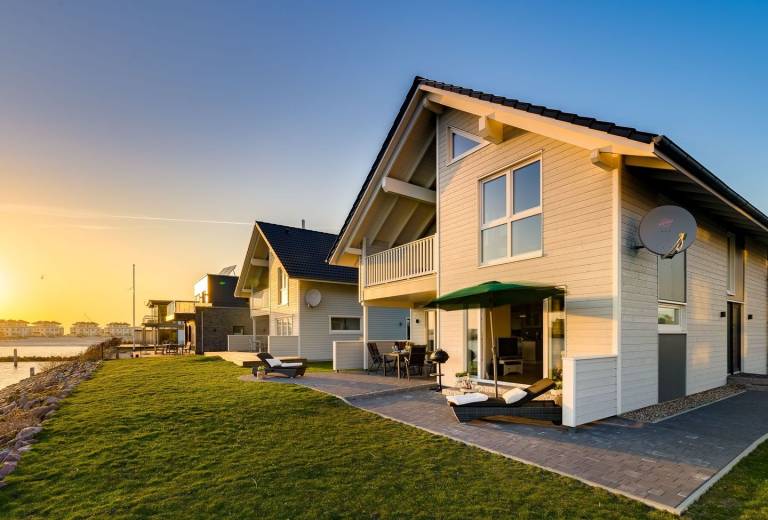 Ostsee-Ferienhaus 'StrandLiebe' - Strandnah mit Meerblick-Sauna und Badewanne — photo 2