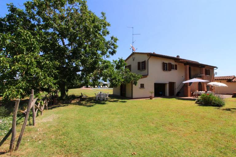 Child-friendly villa with private pool, grill & terrace | Pets are welcome — photo 3