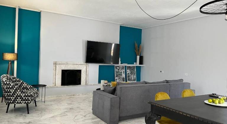 Apartment with pool — photo 2