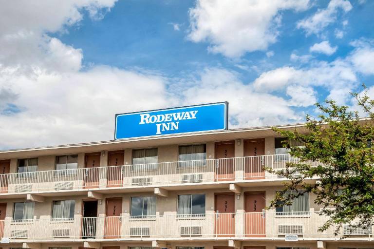 Rodeway Inn Albuquerque West in Albuquerque, NM