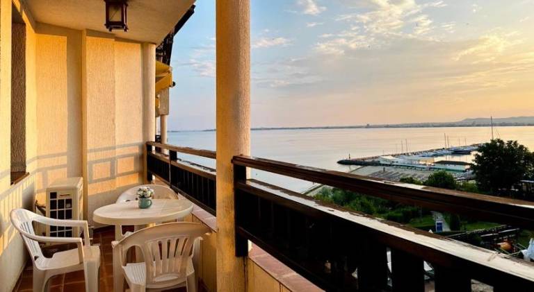 APARTELLO Monastyra 2, Marina Dinevi, Sveti Vlas - Private apartments — photo 4