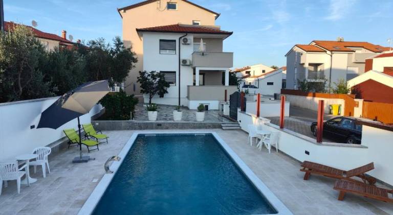 Apartments Ivana with the pool in Rovinj