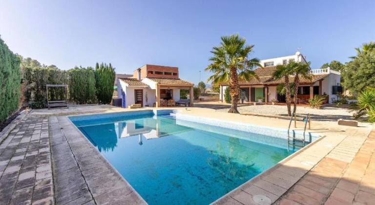 652 m&sup2; Ferienhaus