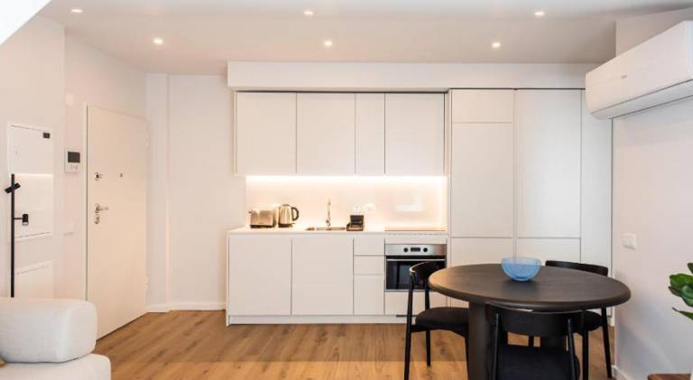 Pleasant rental apartment with patio | Pet-friendly — photo 3