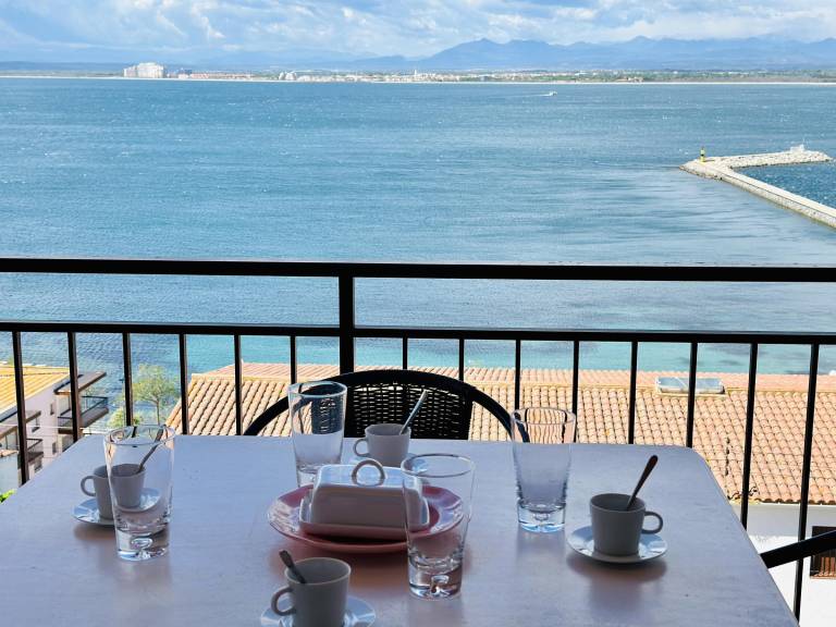 Ferienwohnung in Roses f&uuml;r max. 4 Personen