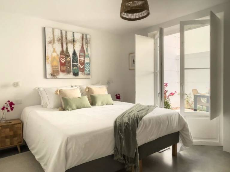 Fully equipped charming villa with terrace, fast internet & garden | City view | Pets allowed in Tavira