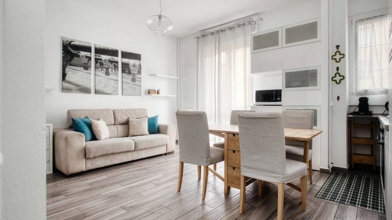 Ideal Rent Albertinelli 9