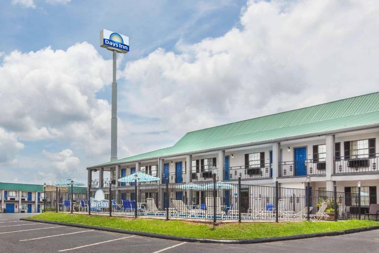 Days Inn by Wyndham Natchitoches — photo 5