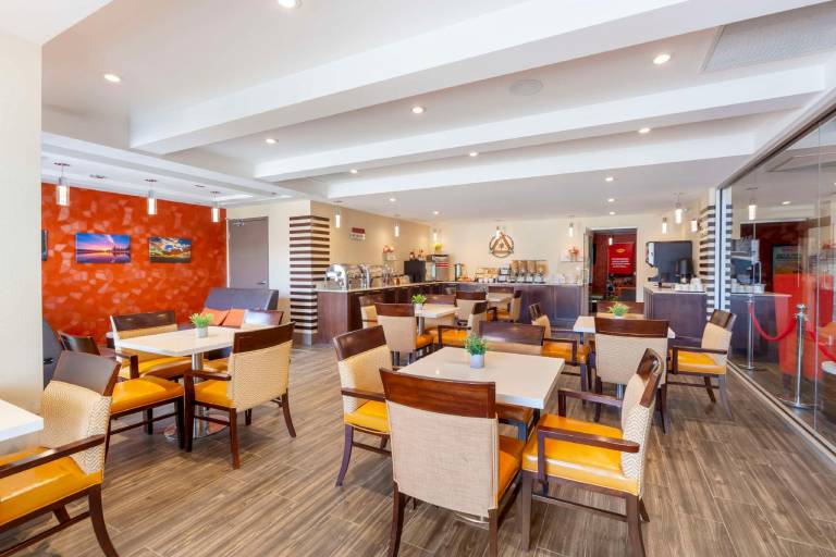 Best Western Plus Chateau Fort St. John — photo 4
