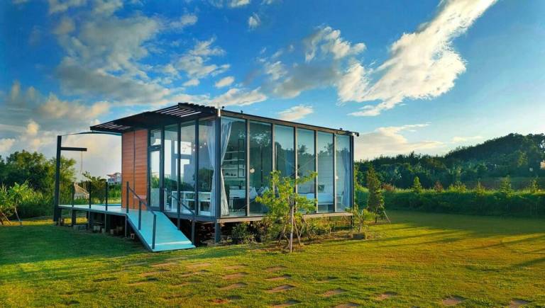 House with pool & hot tub — photo 4