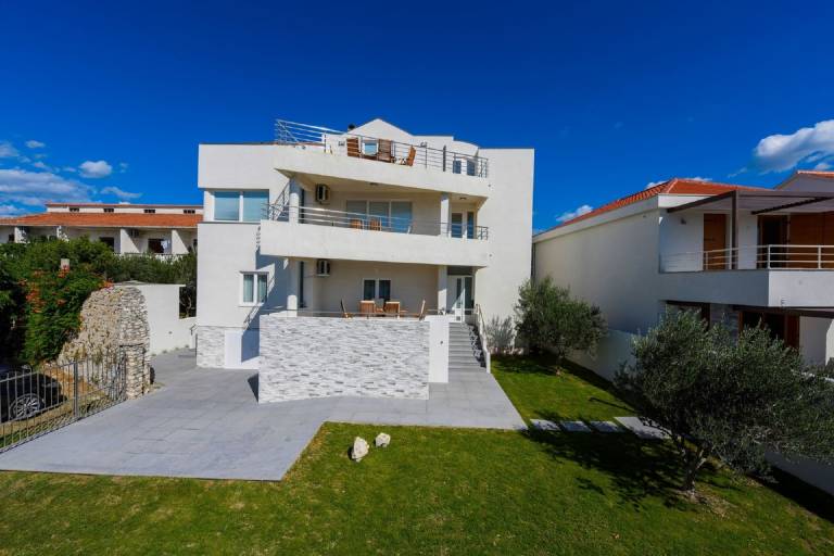 Villa Zaton
