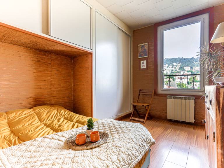 Apartment | Near Castle Hill | Mountain view — photo 4